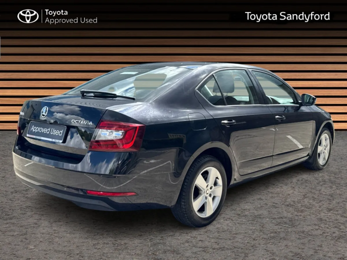 Skoda Octavia AMBITION 1.0 TSI // AIR CON // BLUET - Image 2