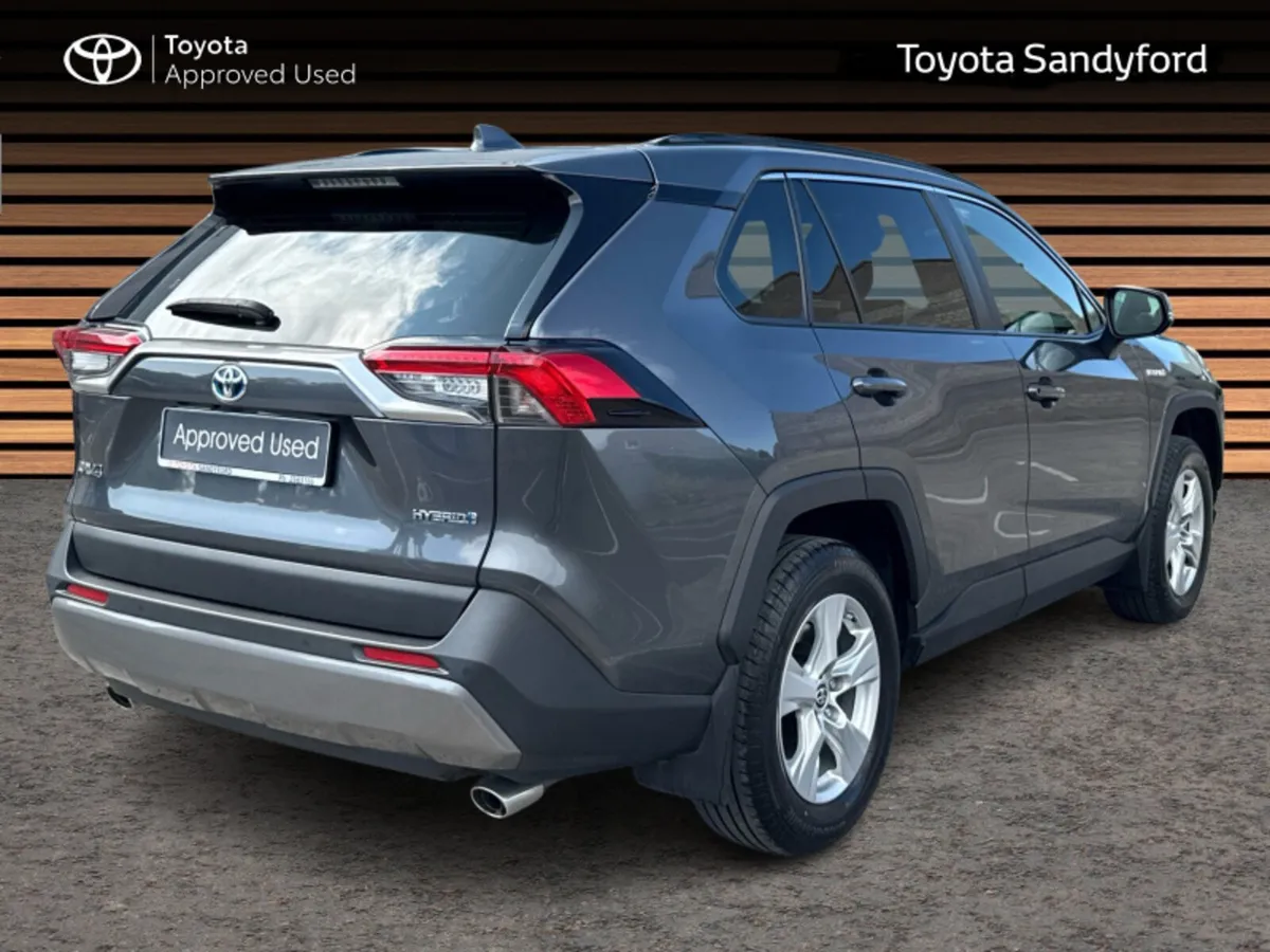 Toyota RAV4 HYBRID LUNA AUTO // FULL LEATHER // RE - Image 2