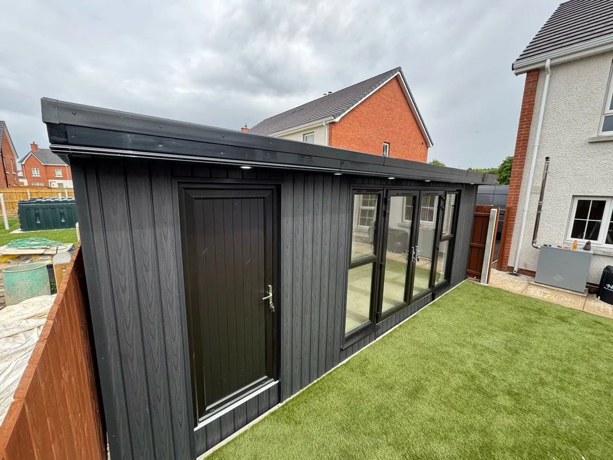 Garden room and annex - Image 2
