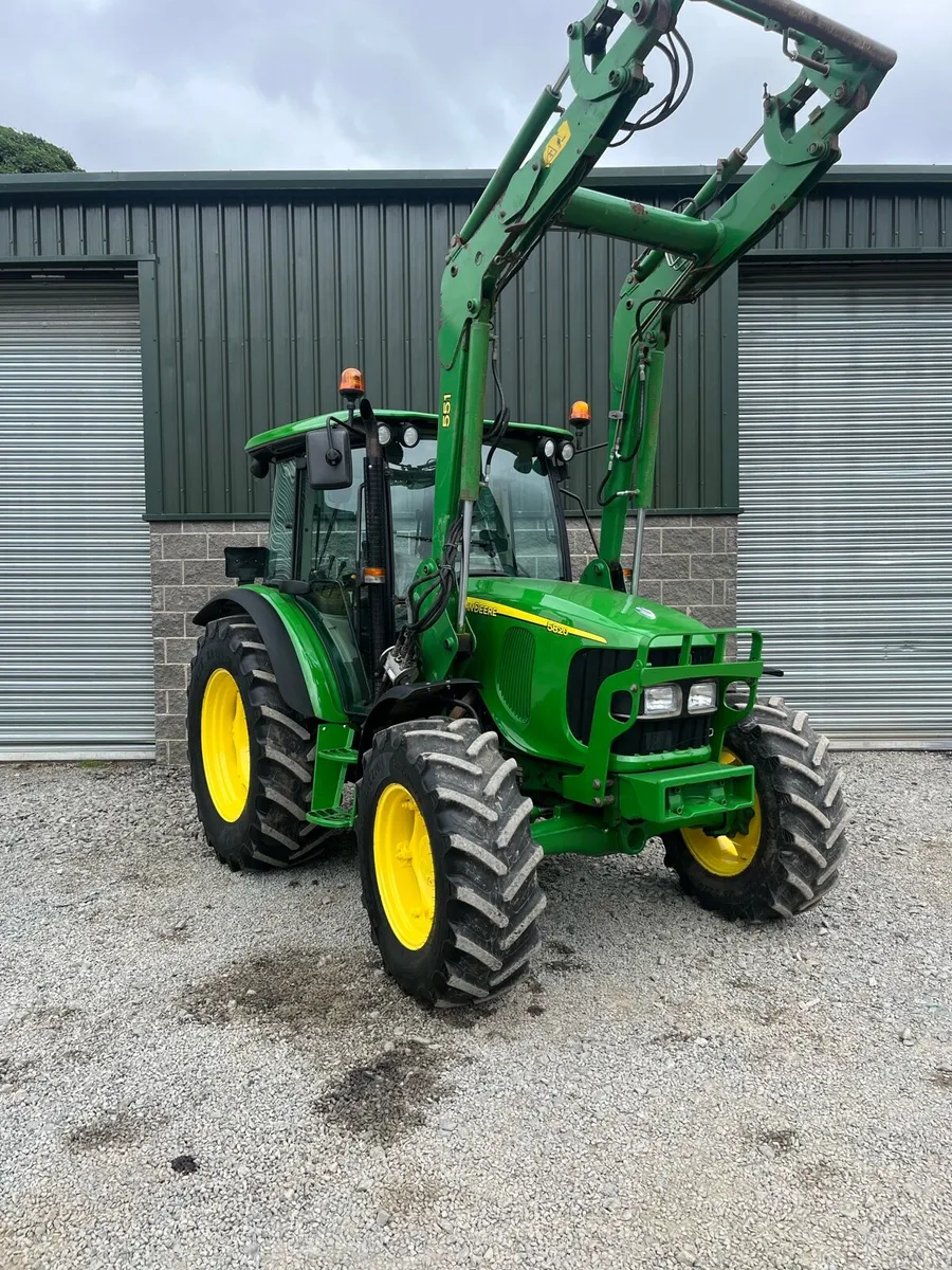 John deere 5820 - Image 1