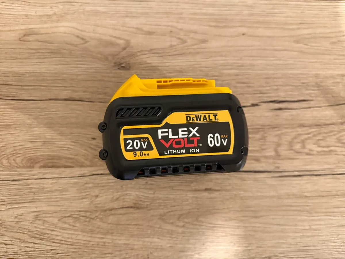 Dewalt 9ah battery - Image 1