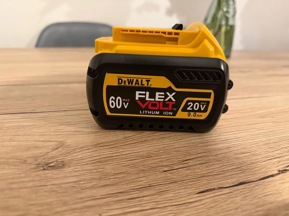 Dewalt 9ah battery - Image 4
