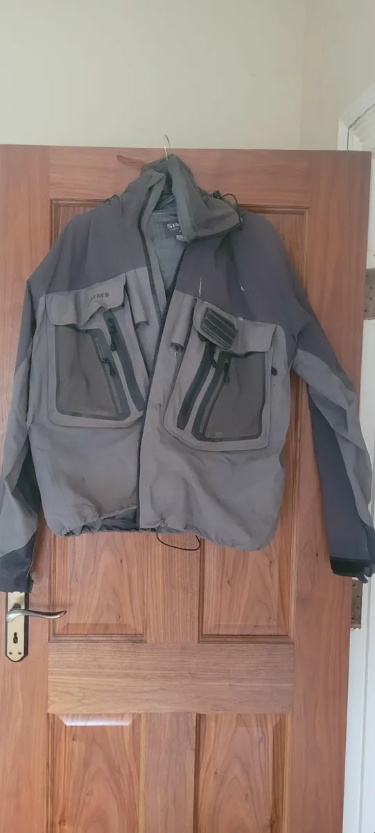 Simms fly-fishing jacket - Image 2
