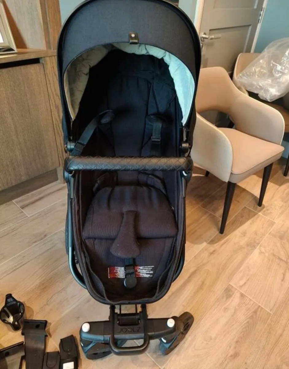 Joolz Geo2 Pram - Image 3