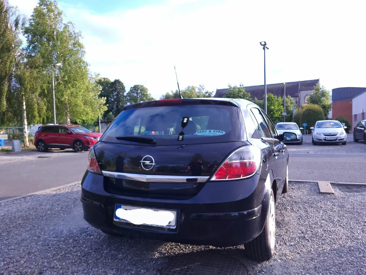 Opel Astra 2008 - Image 4