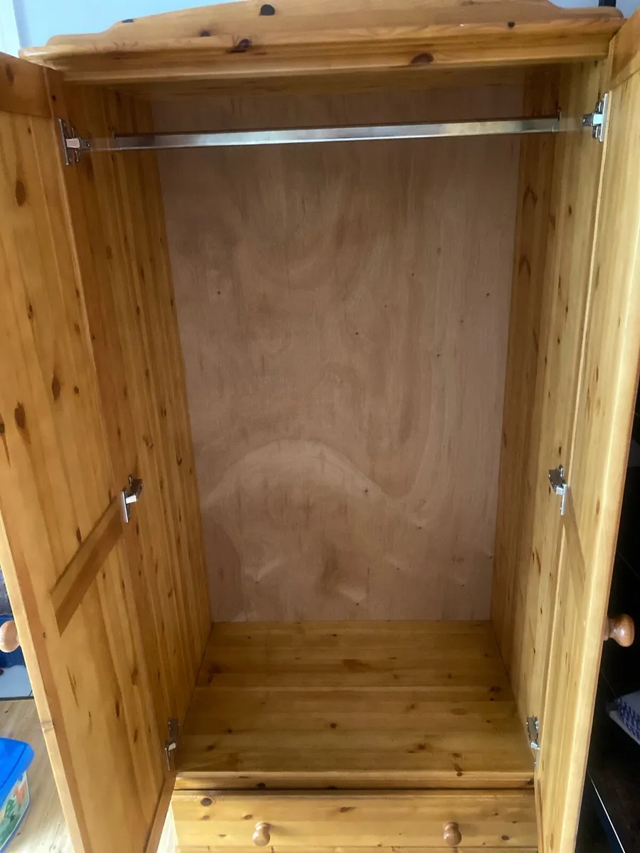 Wardrobe - Image 2