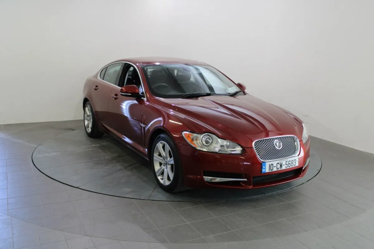 Jaguar XF 3.0 D Luxury V6 Auto - Image 1