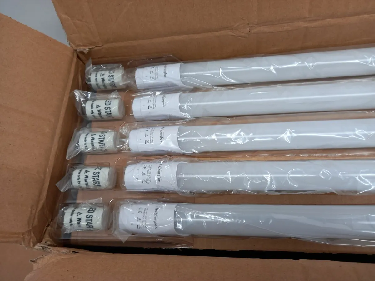 Online Auction Of Sensor Led Tube Lights & More! - Image 4