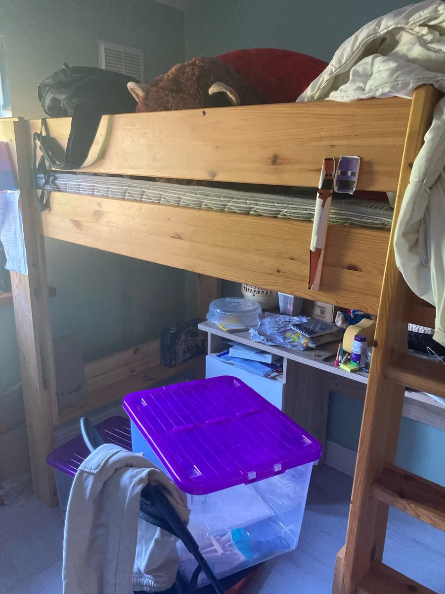 Loft bed - Image 2