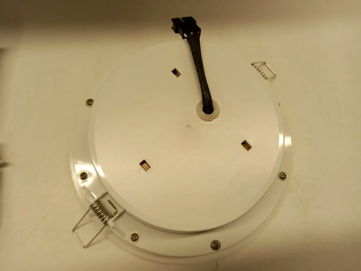 Online Auction Of KoEnergies Emergency Lights - Image 3