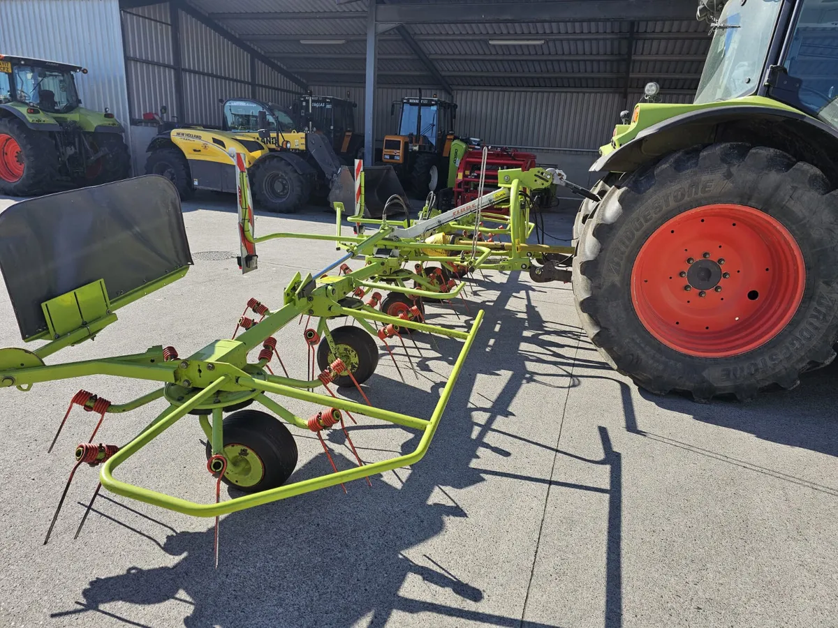 Claas Volto 770 Tedder - Image 2