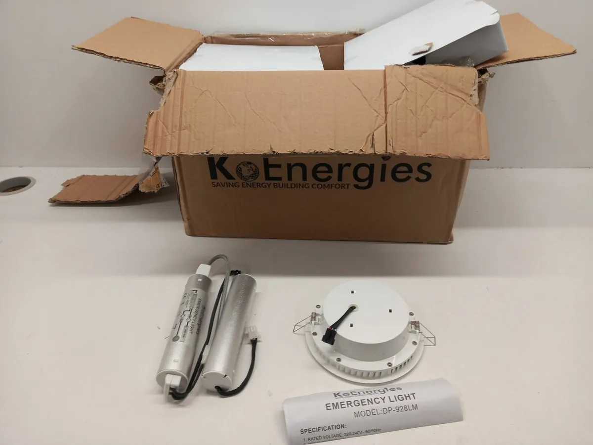 Online Auction Of Emergency Lights & More! - Image 1