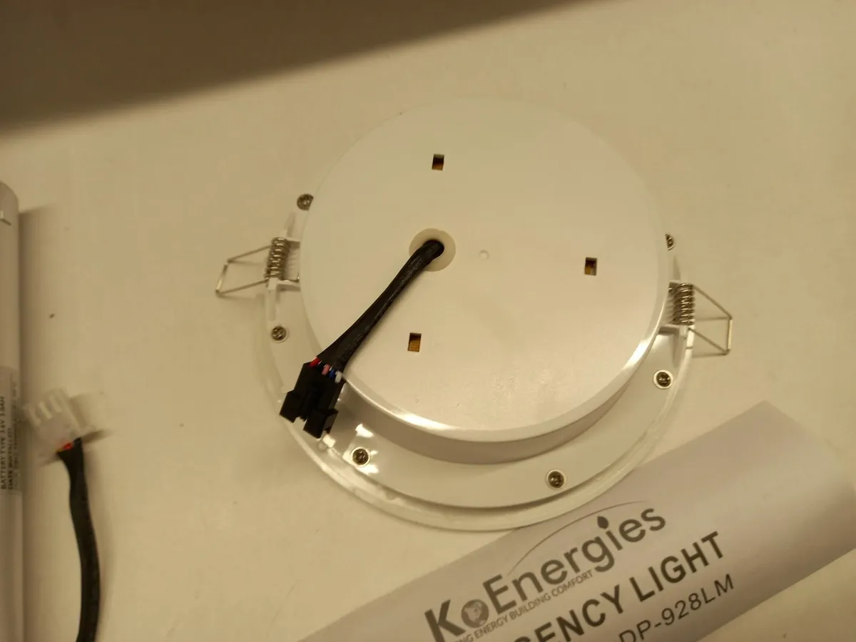 Online Auction Of Emergency Lights & More! - Image 2