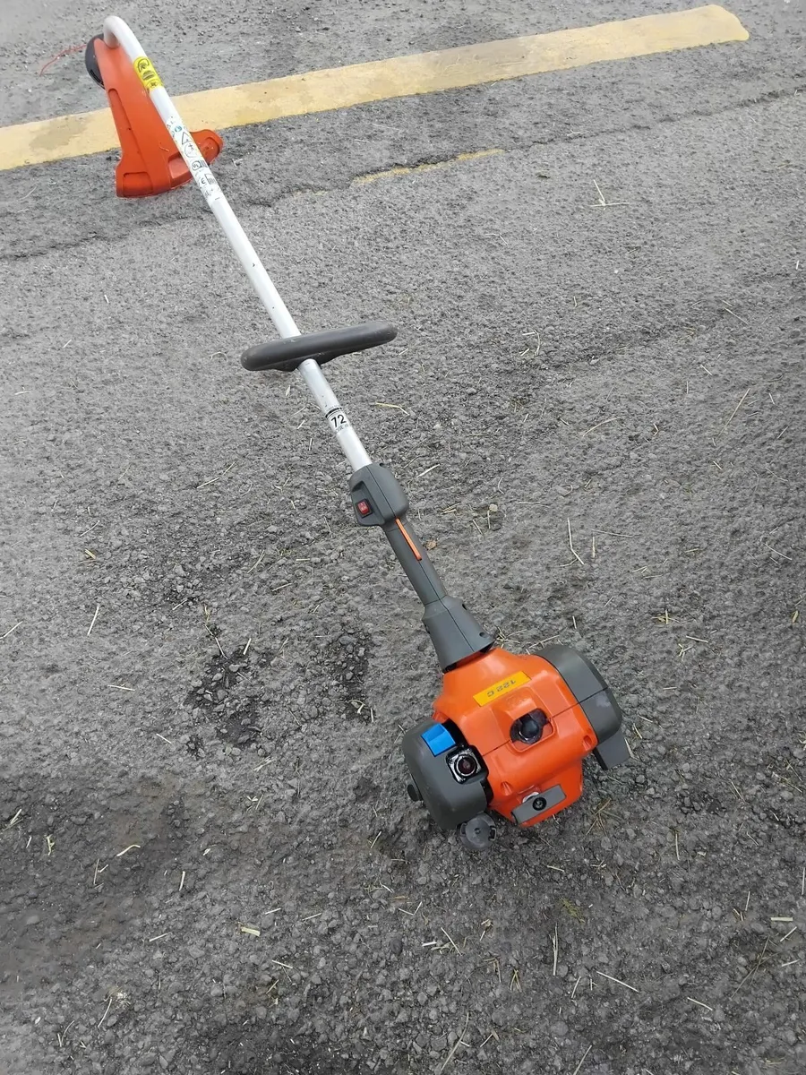 Husqvarna 122c running well priced - Image 1