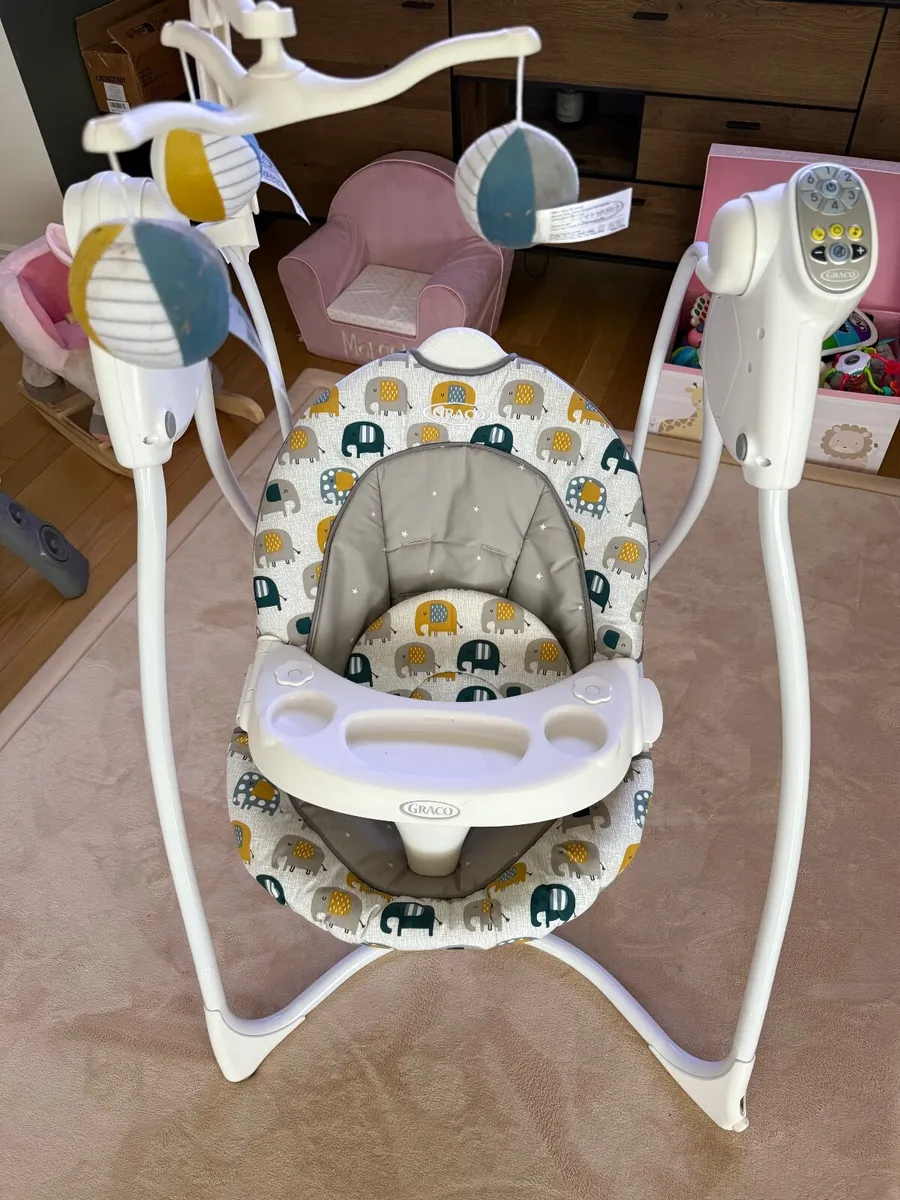 Graco Baby Swing - Image 1