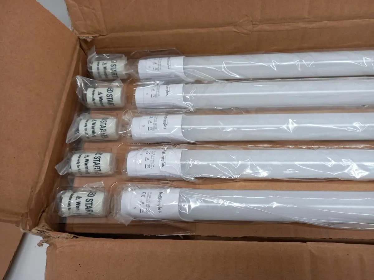 Online Auction Of Sensor Led Tube Lights & More! - Image 4