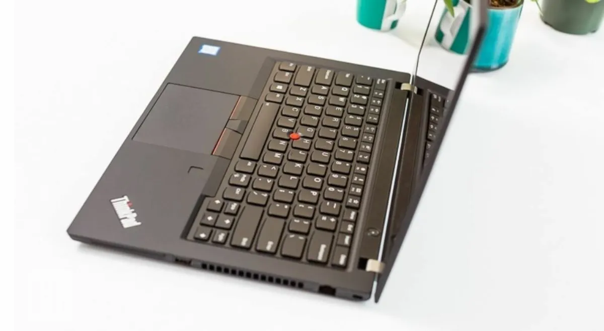 Lenovo ThinkPad T490 Slim Version Windows 11 Ultra - Image 4