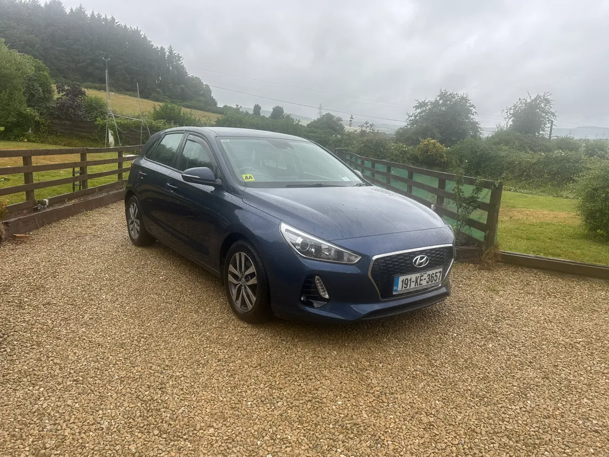 Hyundai I30 1.6 D Hatch Back Lovely Car - Image 1