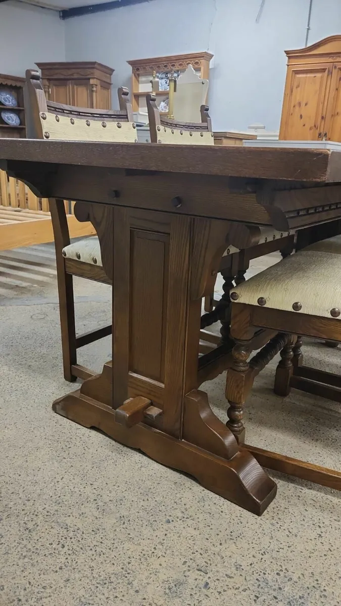 Vintage old charm extendable oak table 6 chairs - Image 4