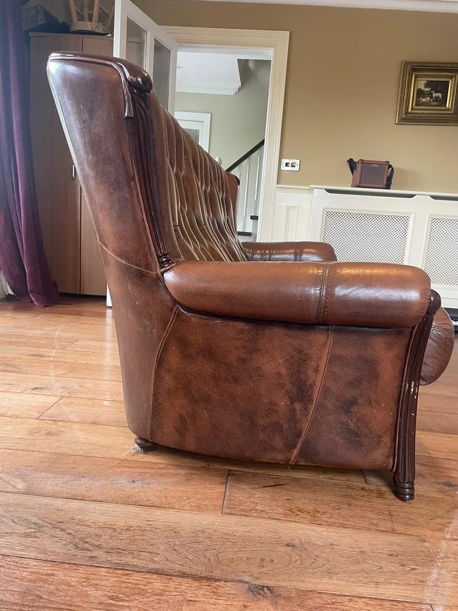 Leather couch - Image 1