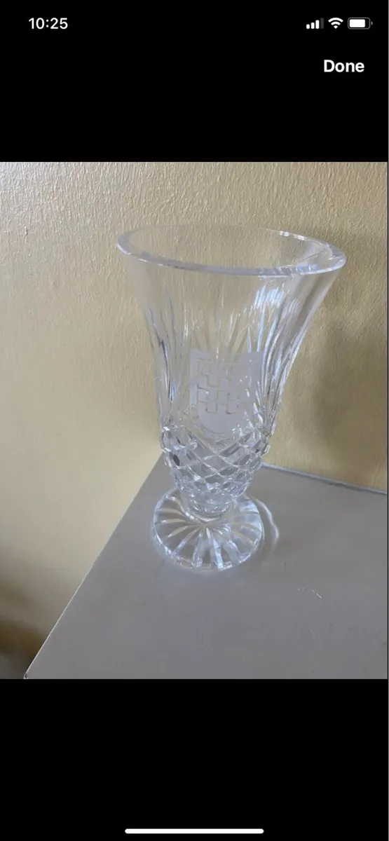 Rare Dublin Millennium Crystal Vase - Image 2