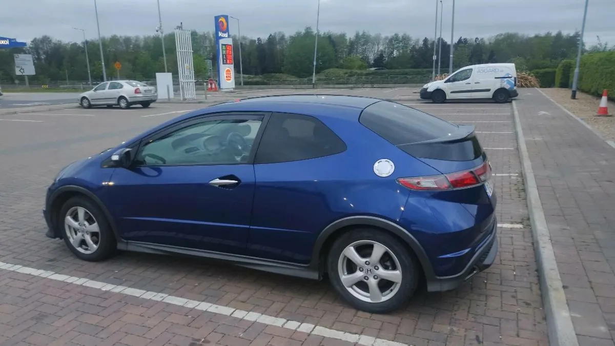 Honda Civic - Image 2