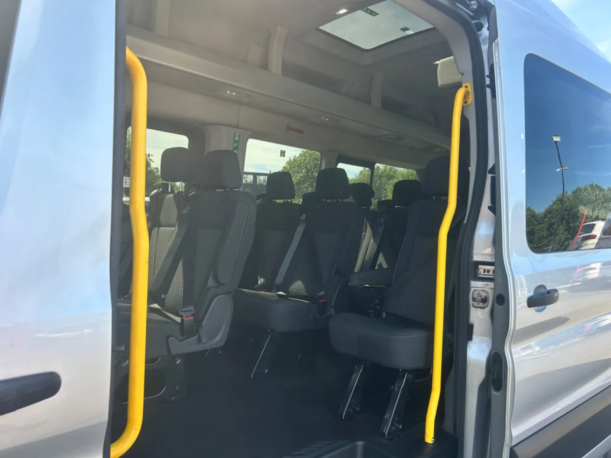 Ford Transit Minibus 2022 - Image 3