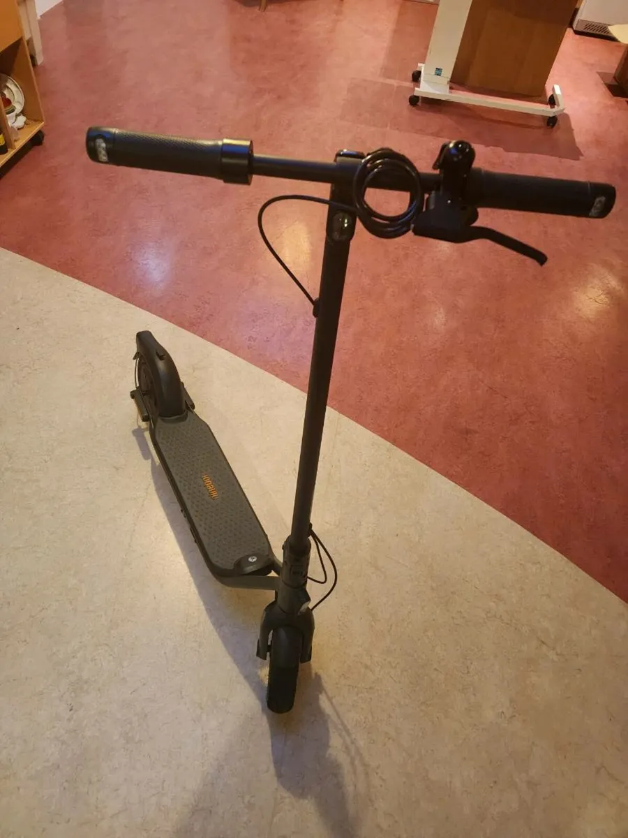Ninebot f2 scooter - Image 2