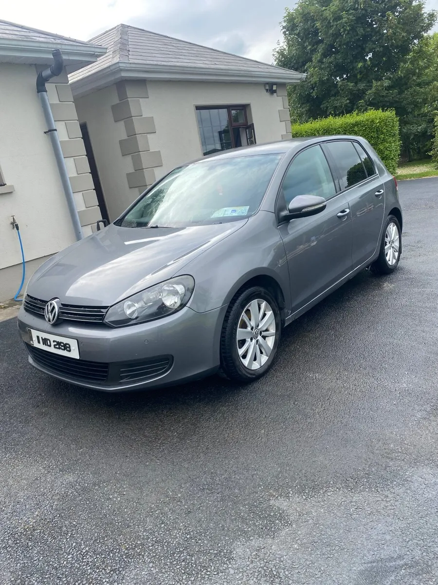 Volkswagen Golf 2011 - Image 2
