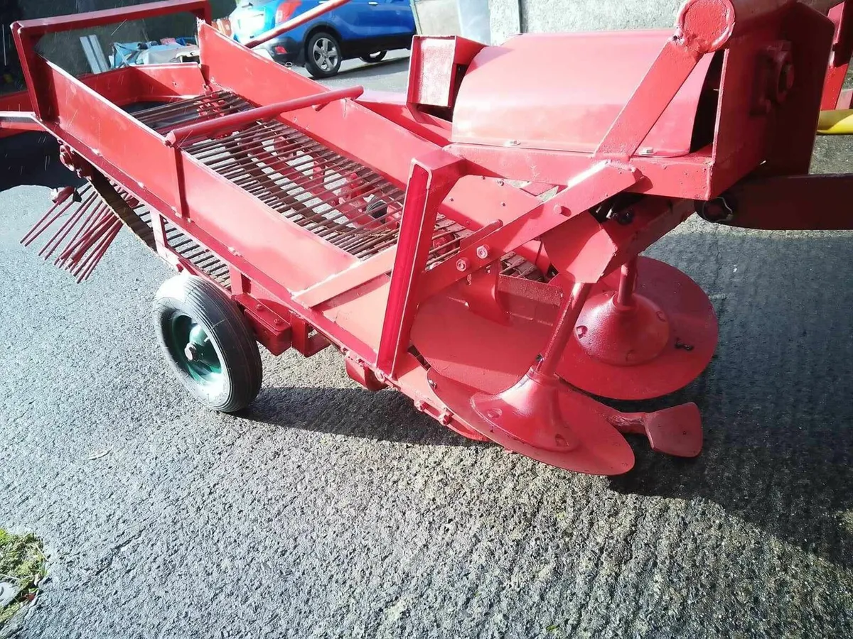 Elevator Diggers / Spinners / Harvesters - Image 1