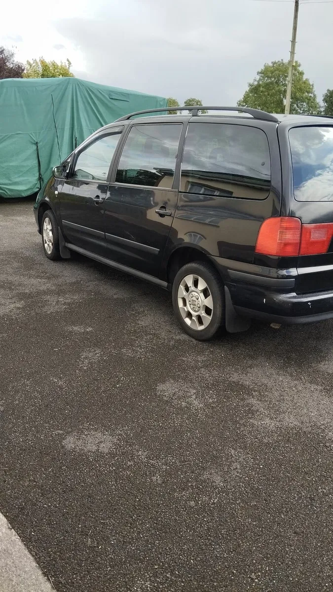 SEAT Alhambra 2008 (115 hp) - Image 1