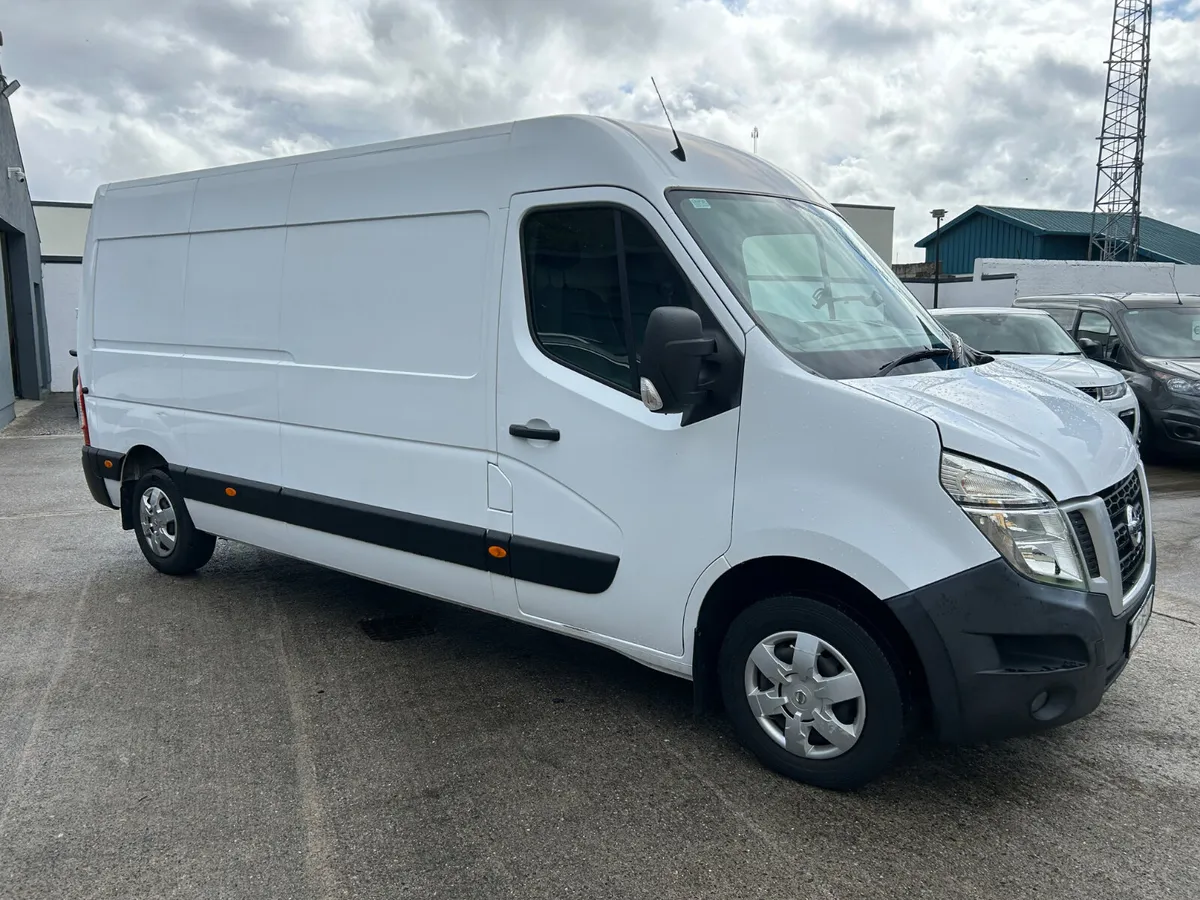 191 NISSAN NV400 2.3 DIESEL LWB  = IMMACULATE VAN - Image 3