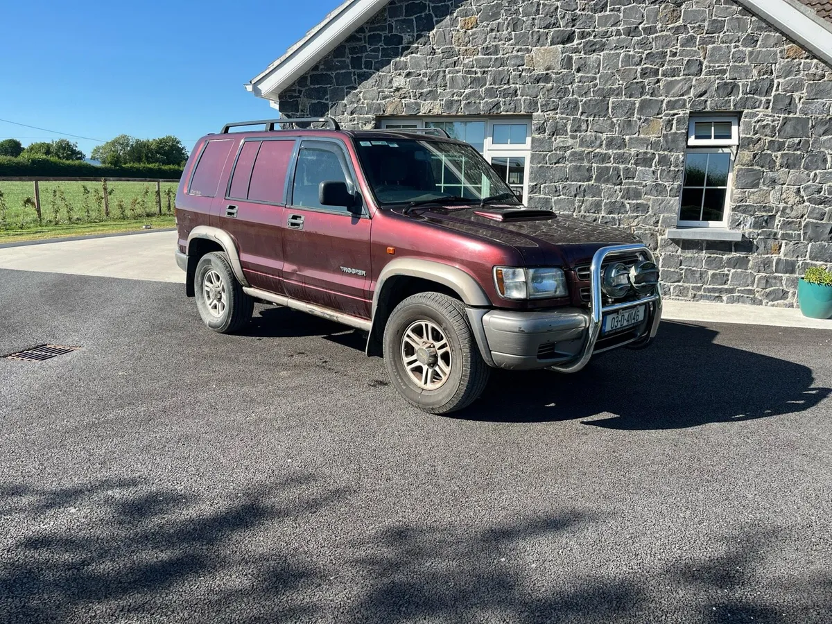 2003 Isuzu Trooper - Image 1