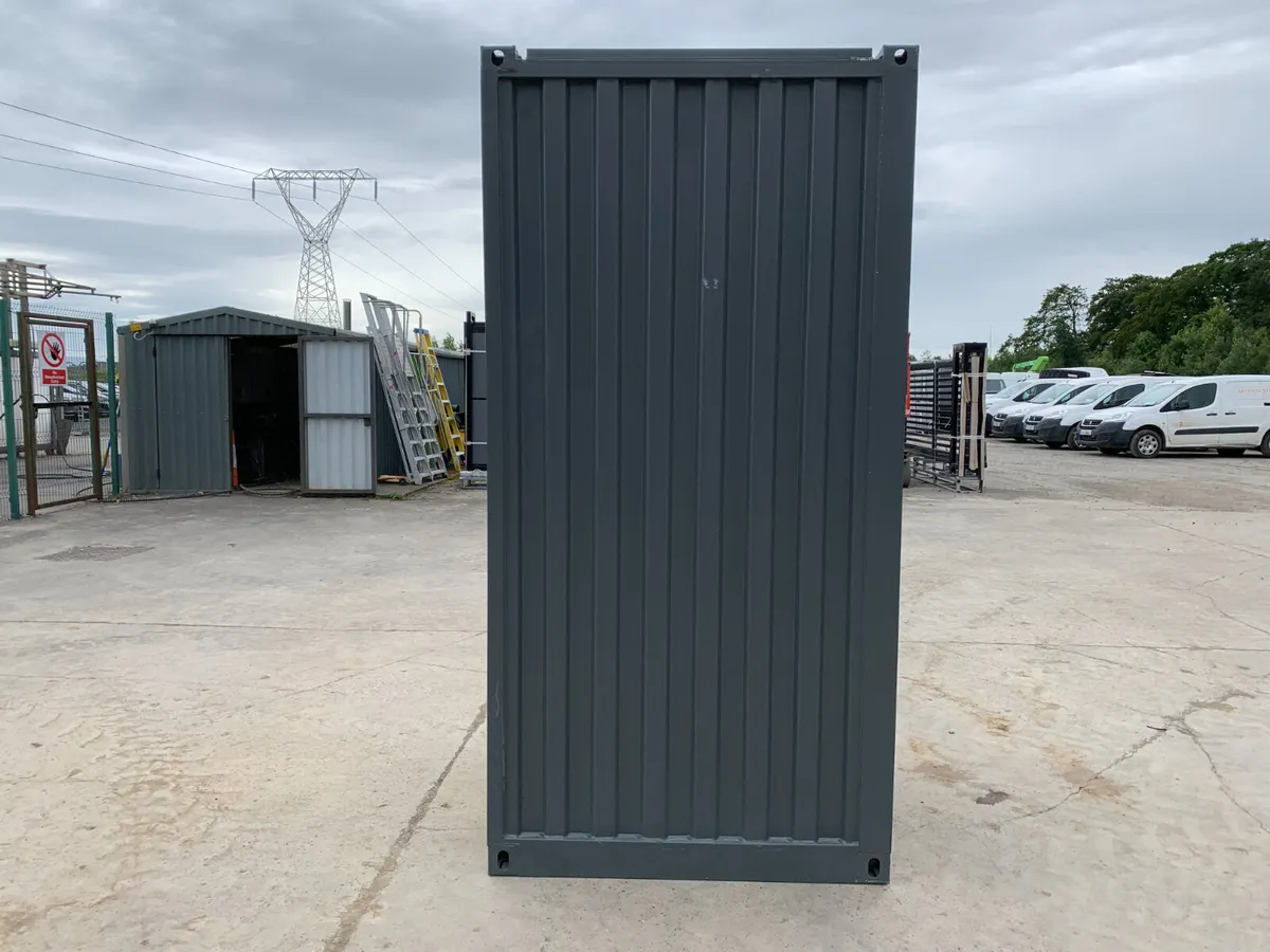 NEW/UNUSED PORTABLE TOILET BLOCK FOR AUCTION TOMOR - Image 4