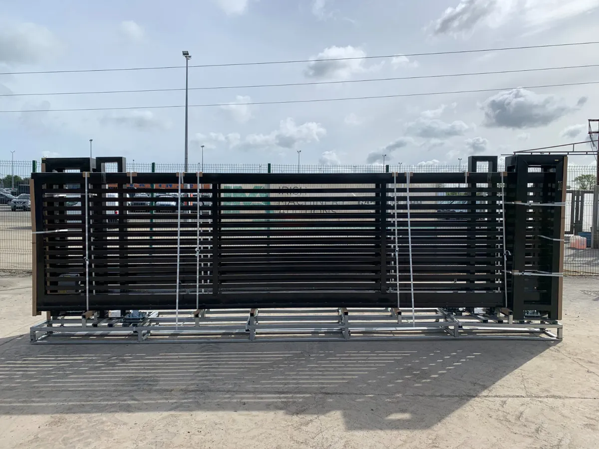 NEW/UNUSED 20FT CANTILEVER SLIDING GATE FOR AUCTIO - Image 1