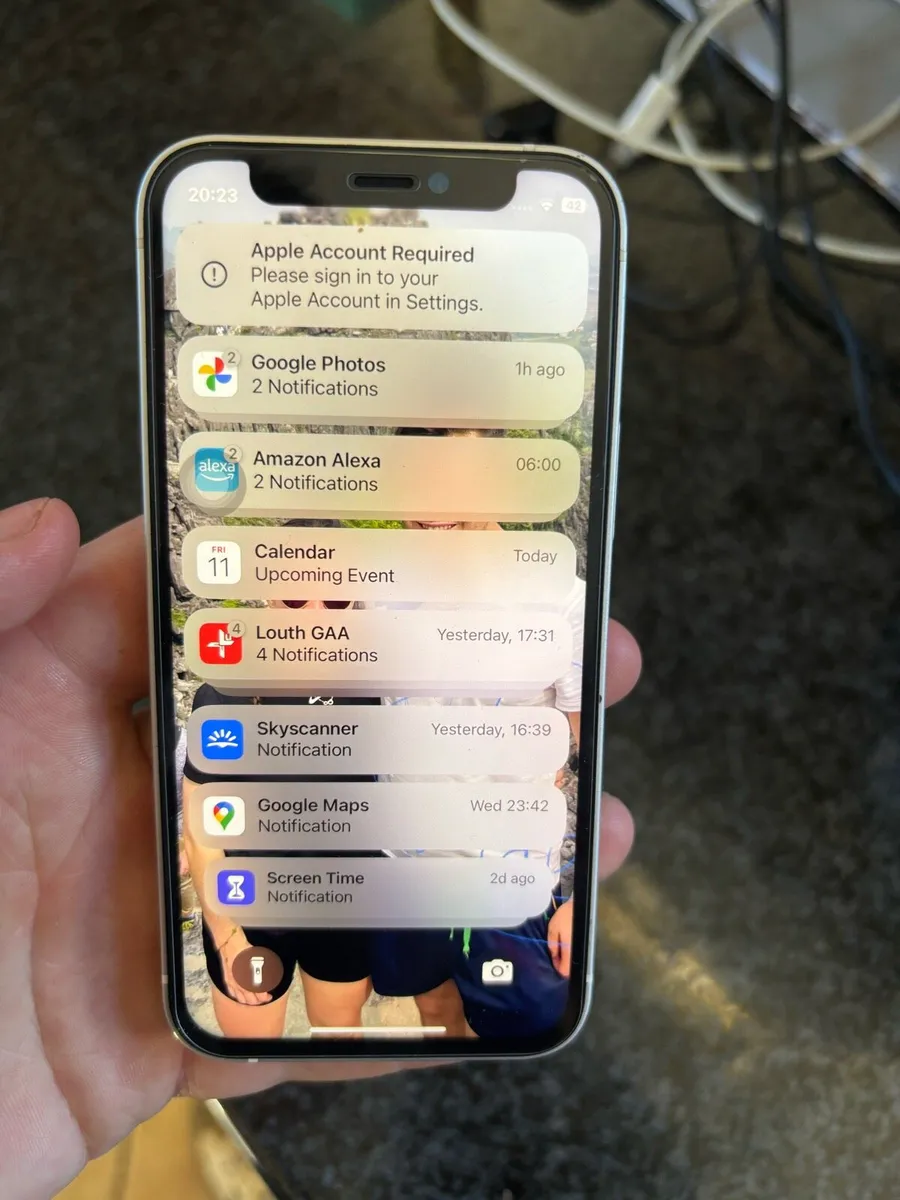 iPhone 12 mini - Image 2