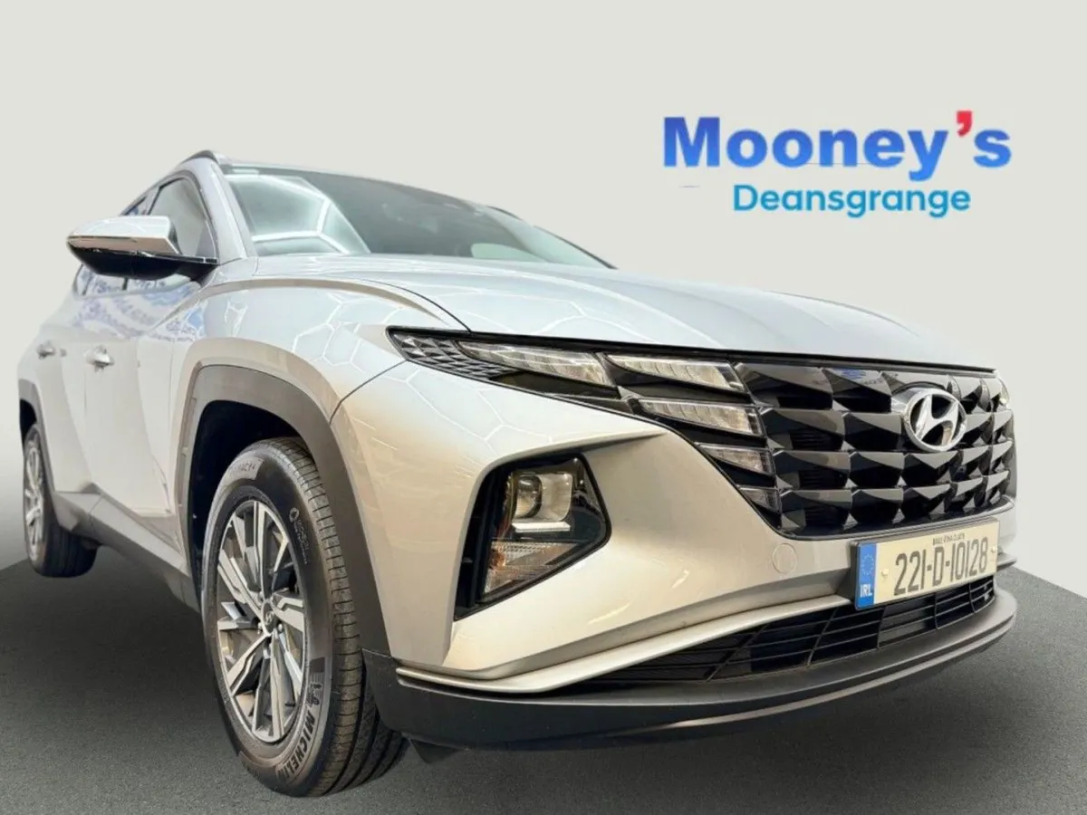 Hyundai Tucson 2WD Executive HEV Auto - Image 1