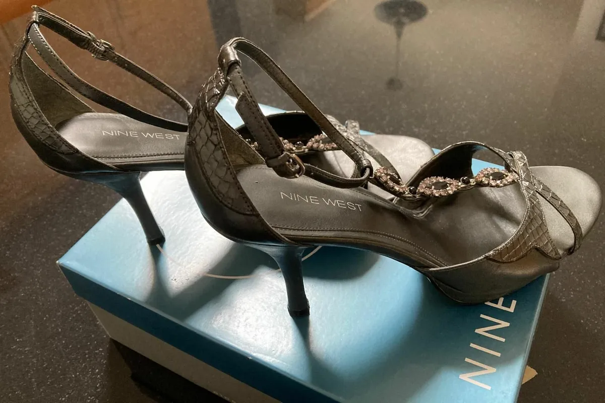 Ladies Nine West Pewter Platform Sandals - Image 1