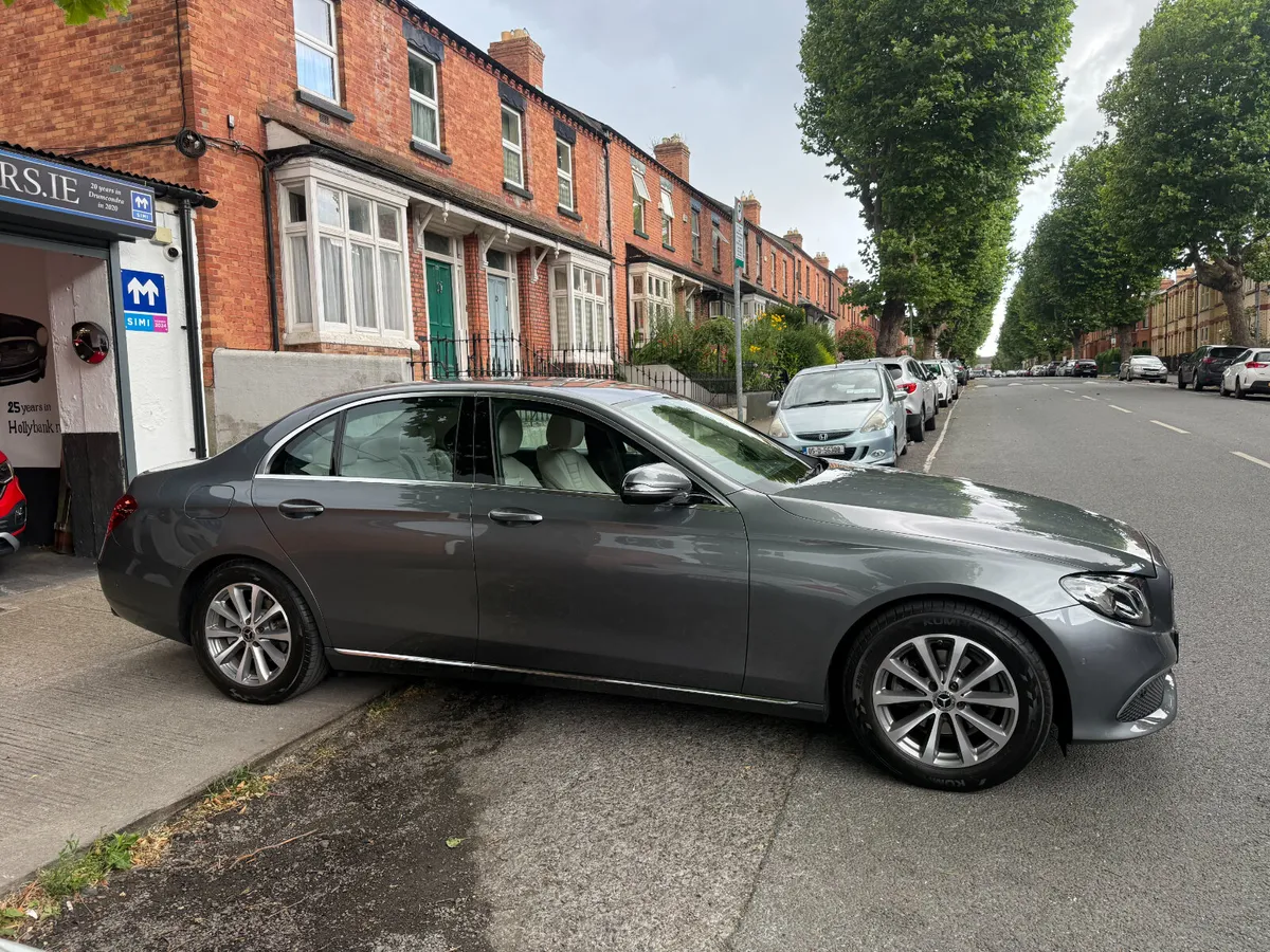 2020 Mercedes E-Class, 2.0 Petrol, Avantgarde, - Image 4