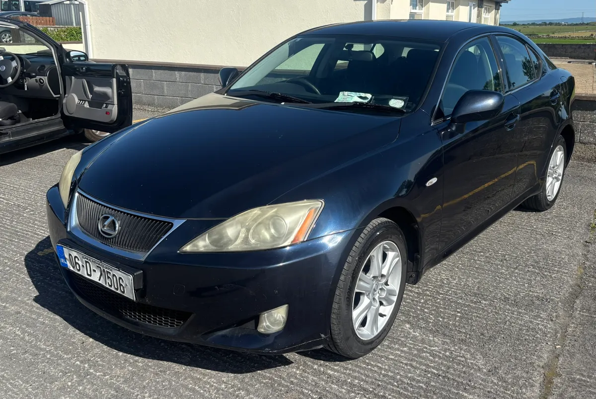 2006 LEXUS IS 220D - Image 1