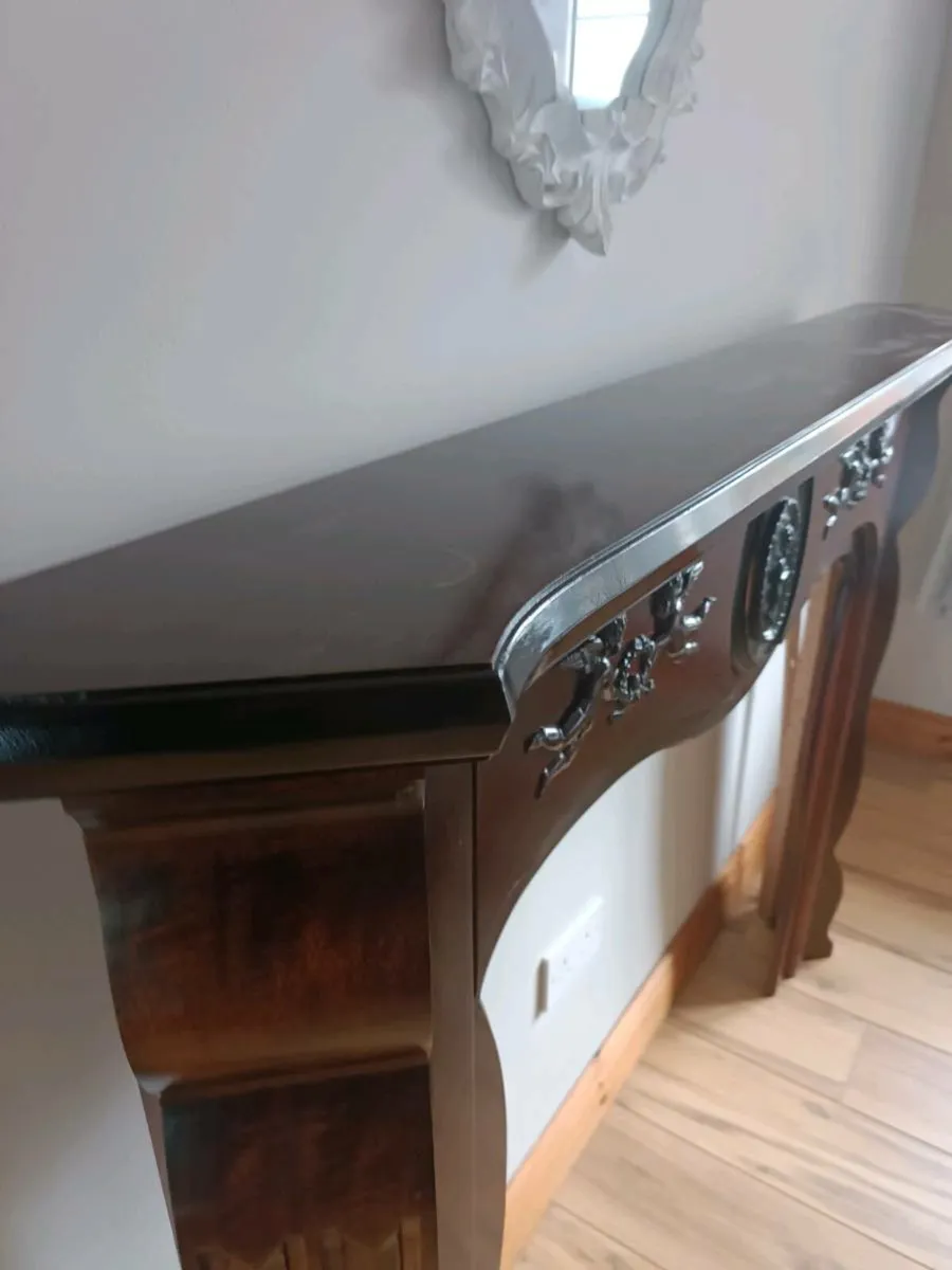 Fireplace - Image 3