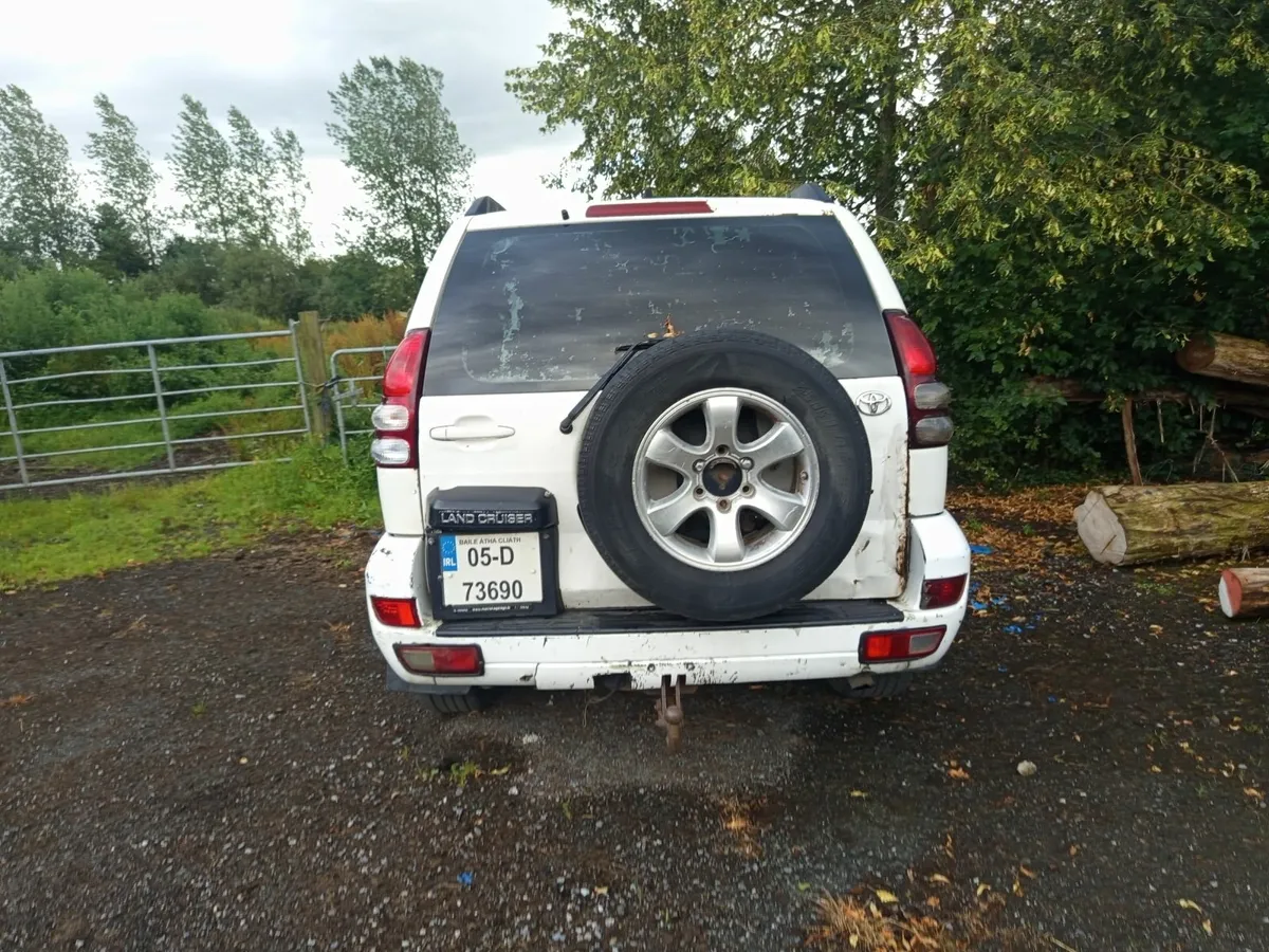 Toyota Land Cruiser 2005 - Image 2