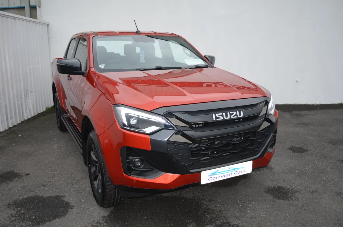 TOP SPEC LSE AUTO-STUNNING NEW COLOUR NAMIBU RED - Image 4