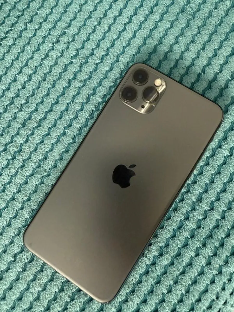iPhone 11 Pro Max flawless - Image 2
