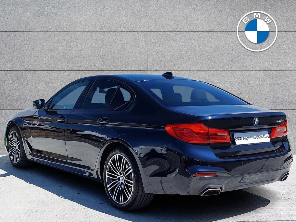 BMW 5 Series 530e M Sport Saloon - Image 2