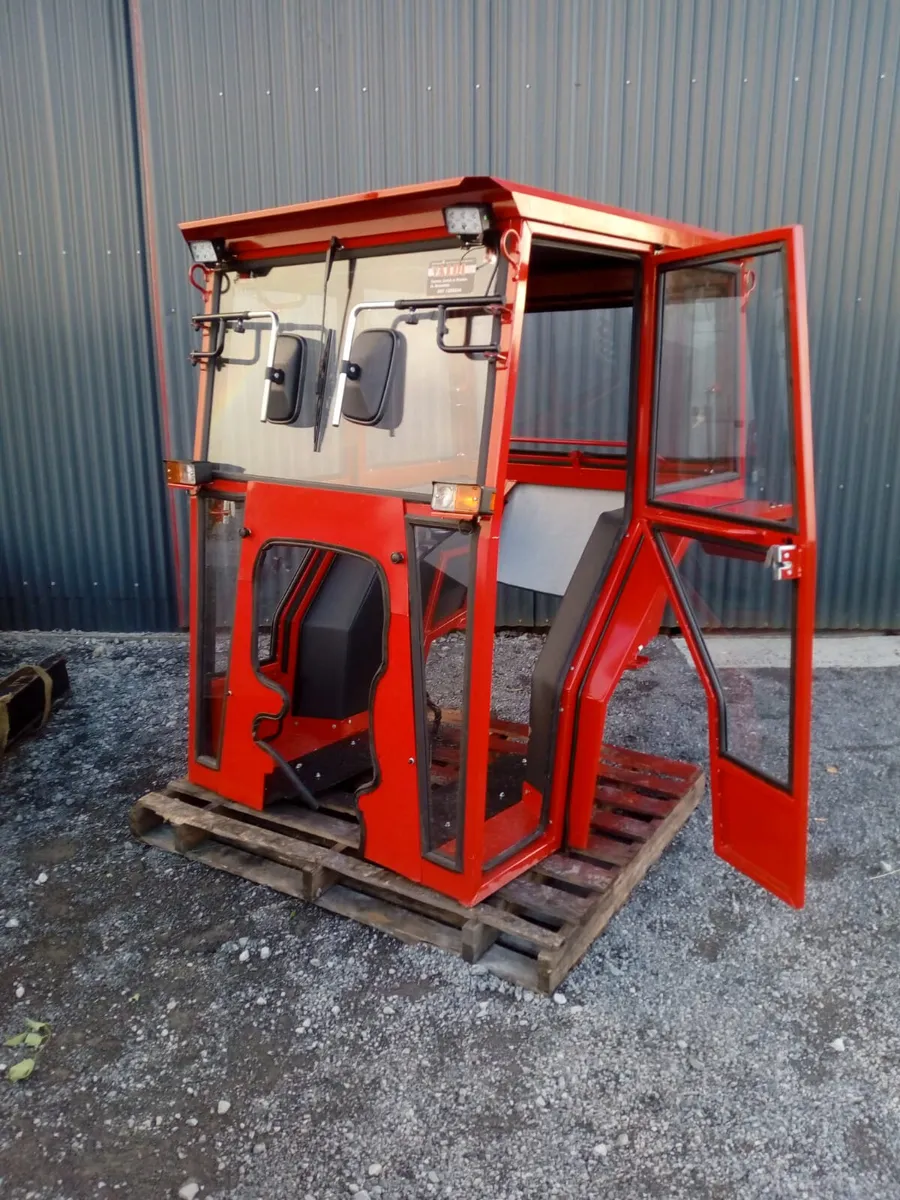 CAB   NEW MF FORD - Image 1
