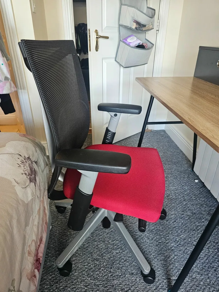 Desk and Chair - Image 4