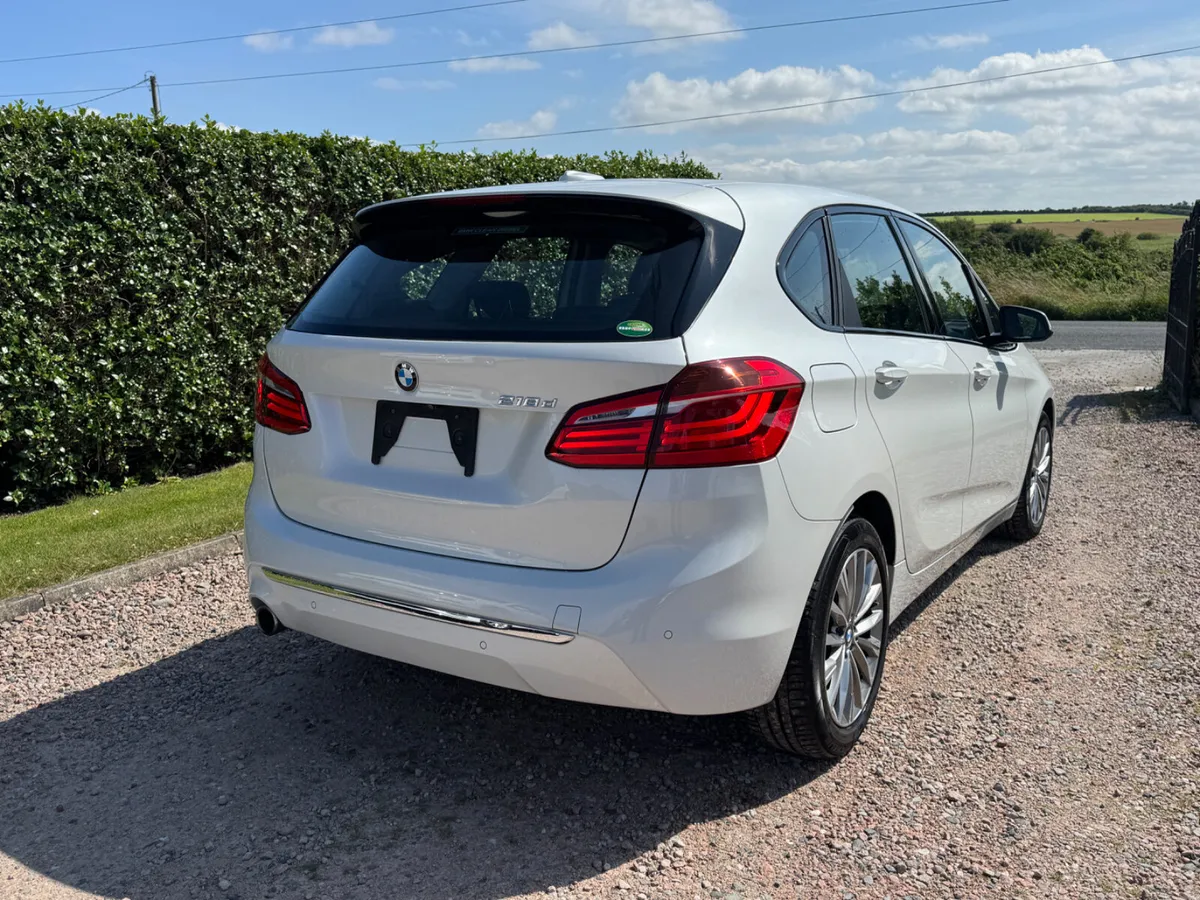 BMW 218D ACTIVE TOURER X DRIVE - Image 4