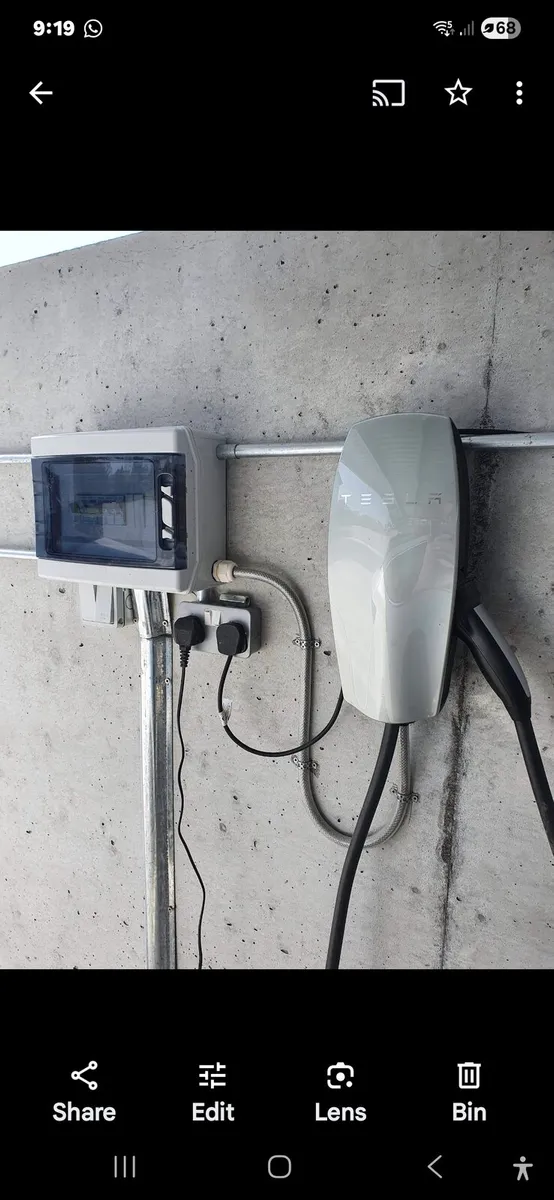 Tesla car charger - Image 2