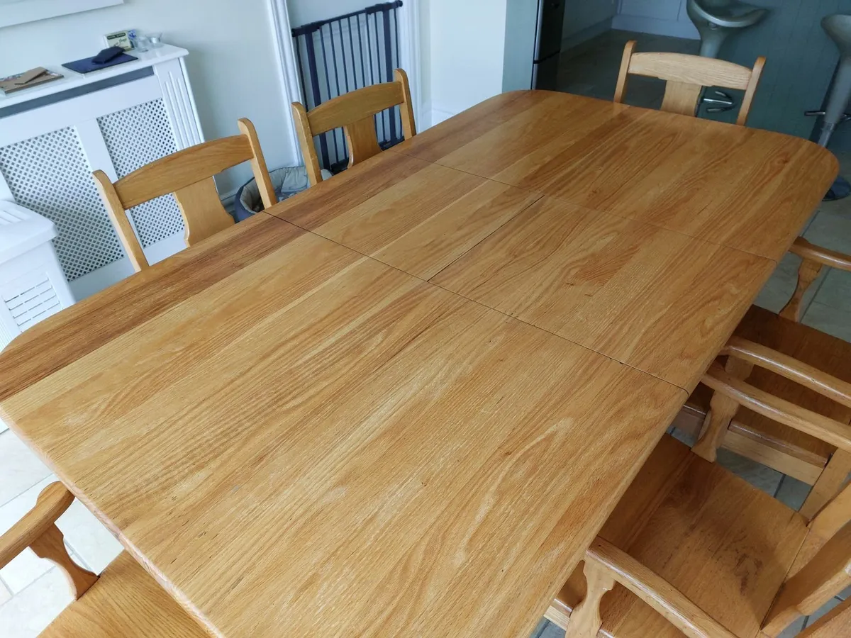 Table & Chairs - Image 2